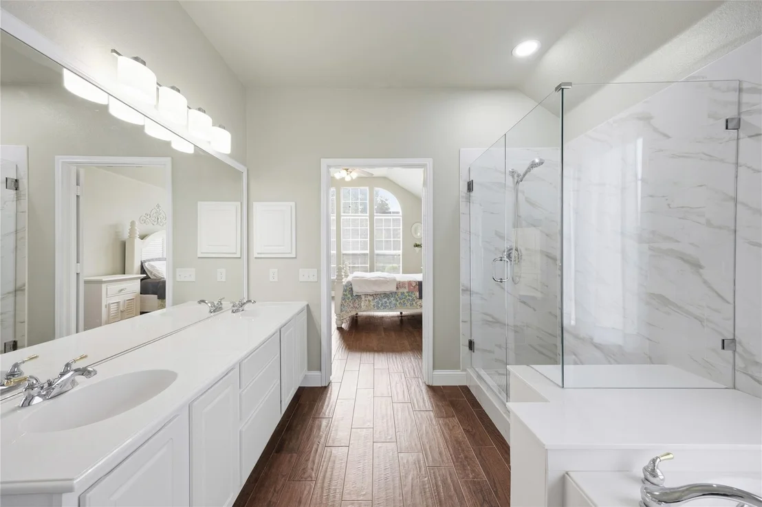 Photo of 1004 Dover Heights Trail