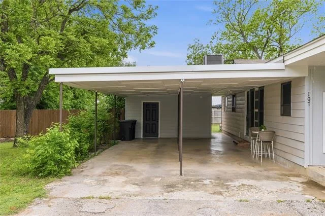 Photo of 107 Lucas Drive