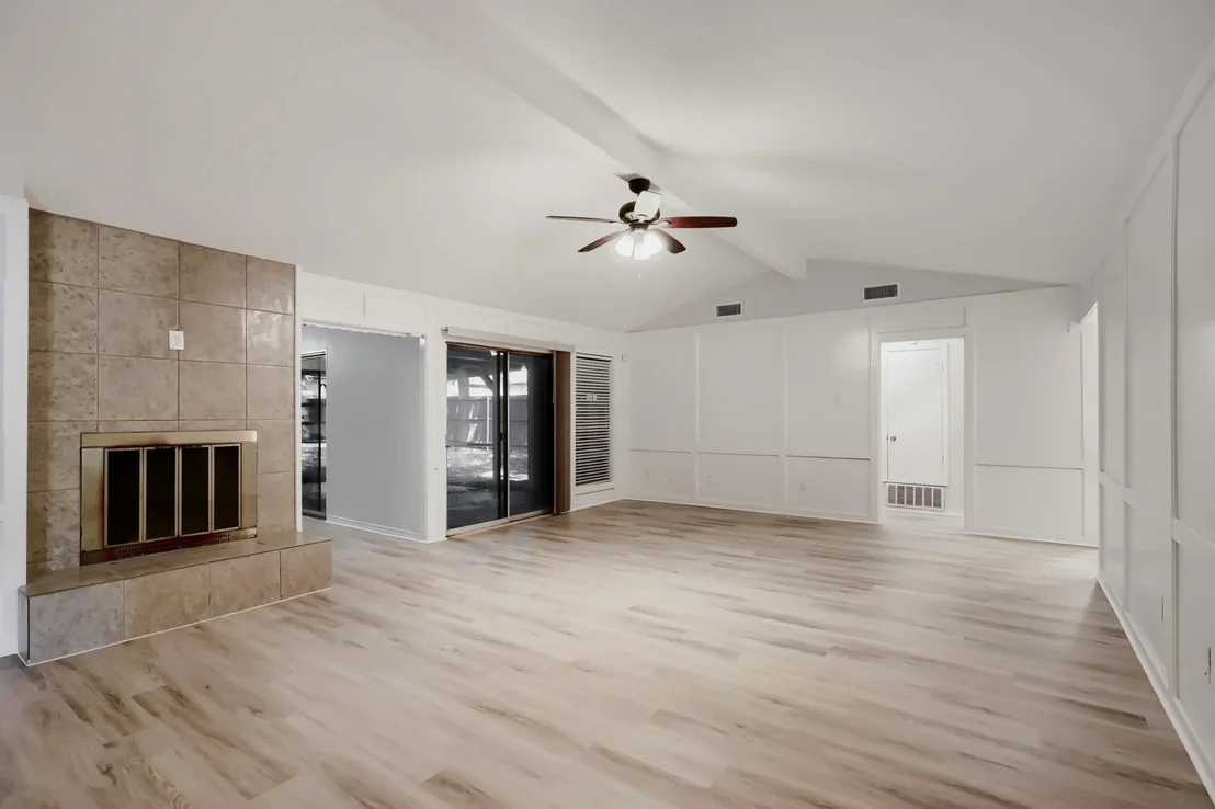 Photo of 937 Birchwood Drive