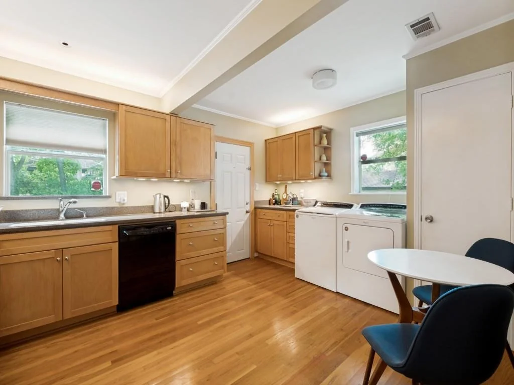 Photo of 9543 Peninsula Drive