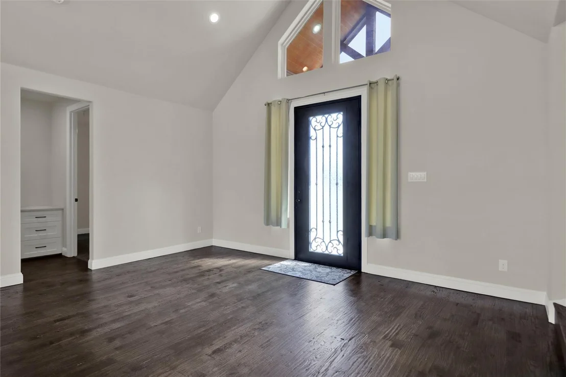 Photo of 8023 Pennington