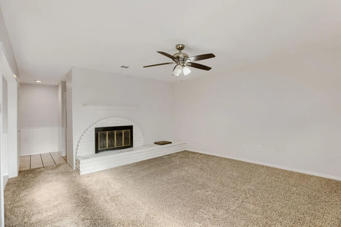Photo of 1309 Whitehall Drive