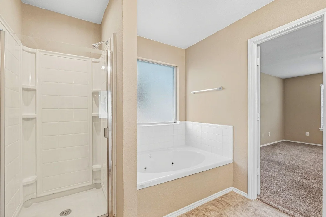 Photo of 1002 Chatham Lane