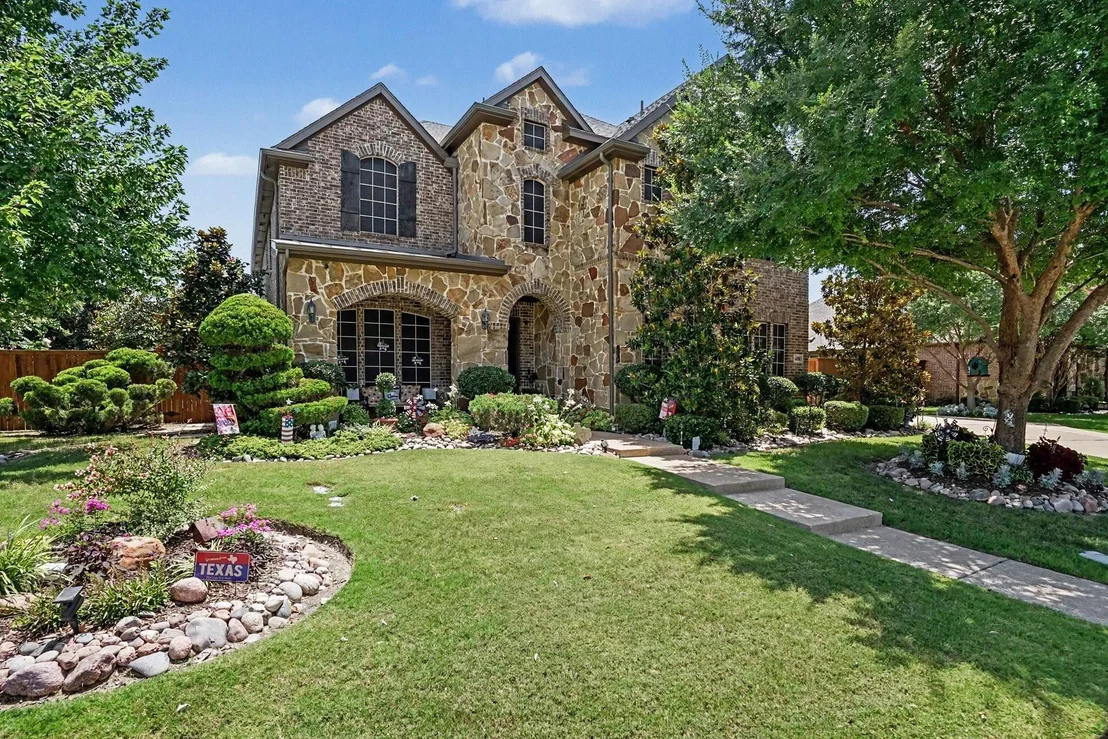 Photo of 458 Whitewing Lane