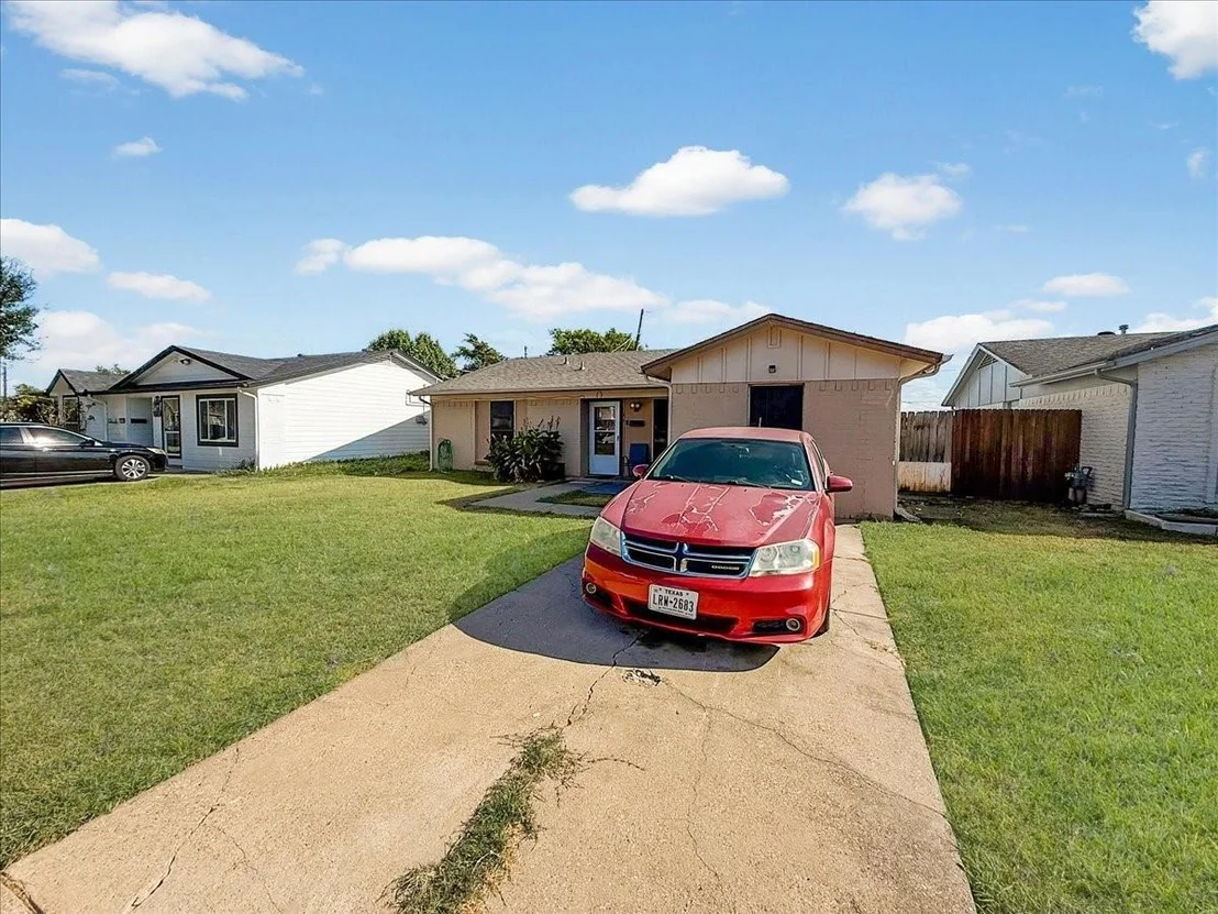 Photo of 705 Parker Circle