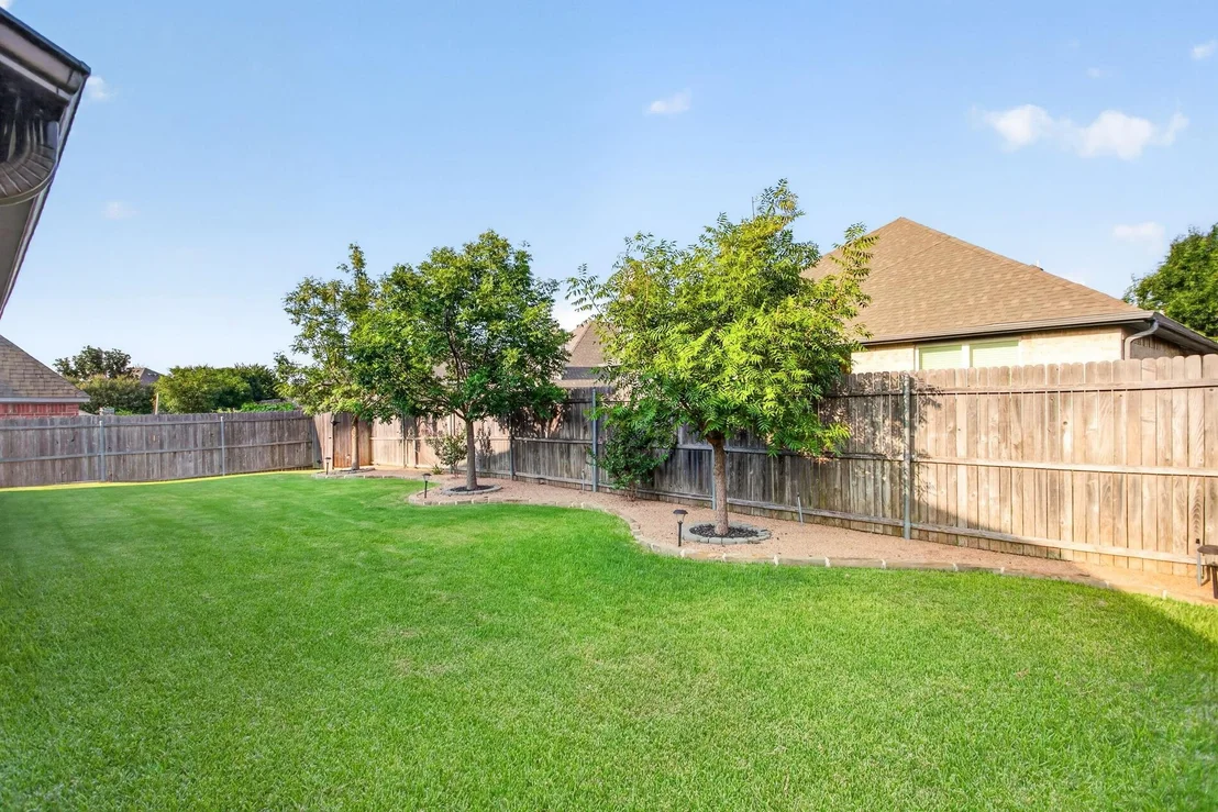 Photo of 7208 Tour Trail