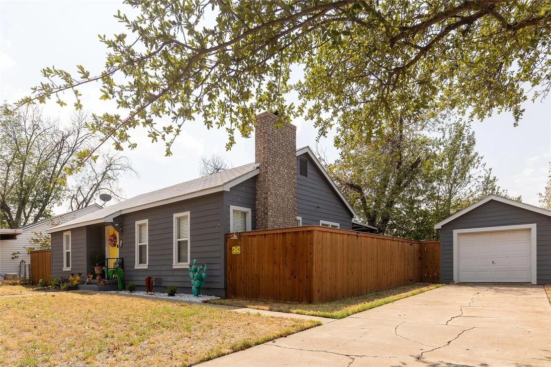 Photo of 1208 Carolina Street