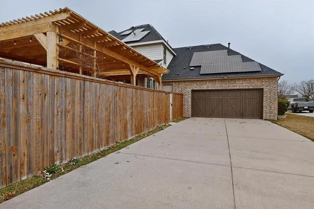 Photo of 1107 Devonshire Drive S