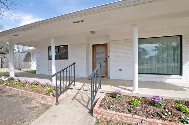 Photo of 828 Norton Circle