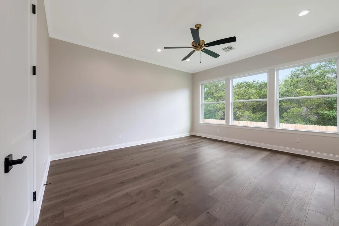 Photo of 8005 Bee Cave Road