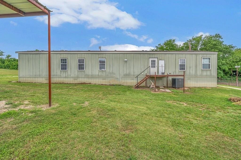 Photo of 1176 Blue Cut Road N
