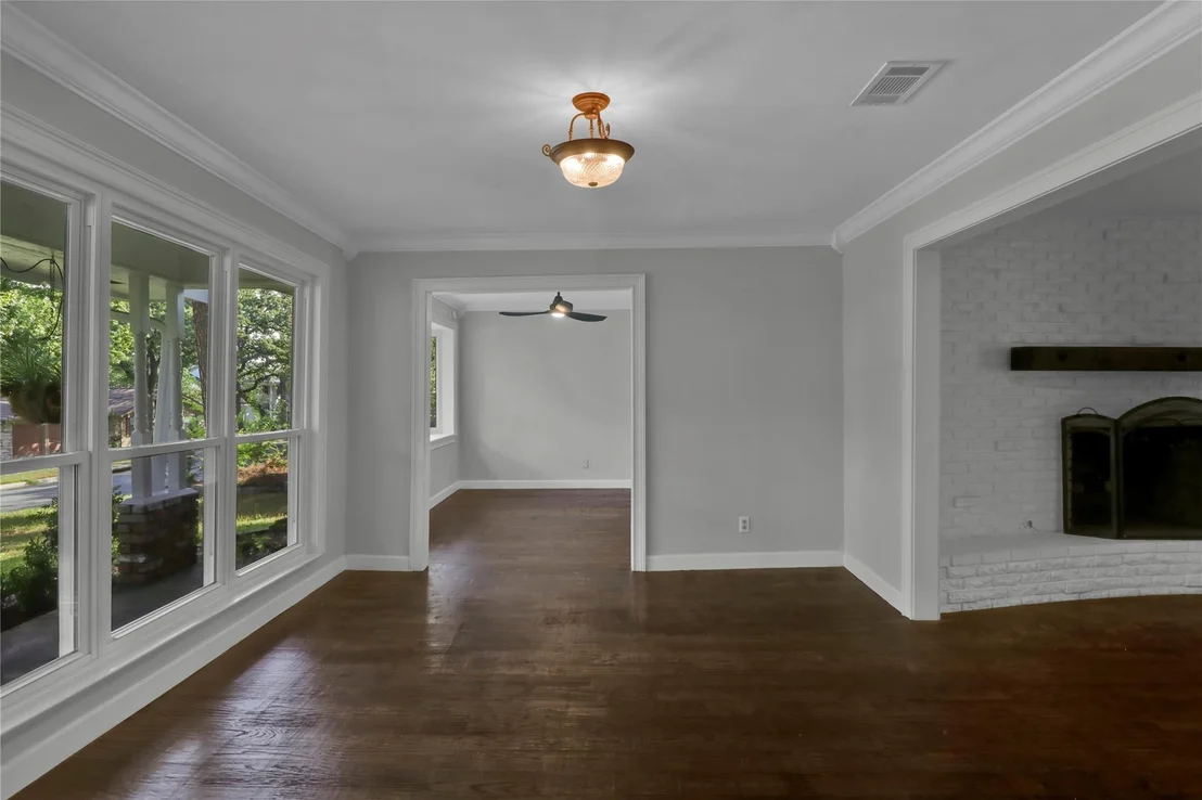 Photo of 2706 Oak Cliff Lane