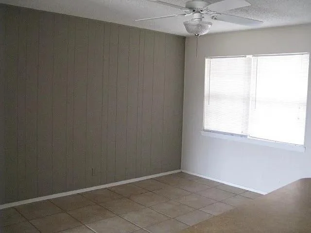 Photo of 4004 Vicky Street