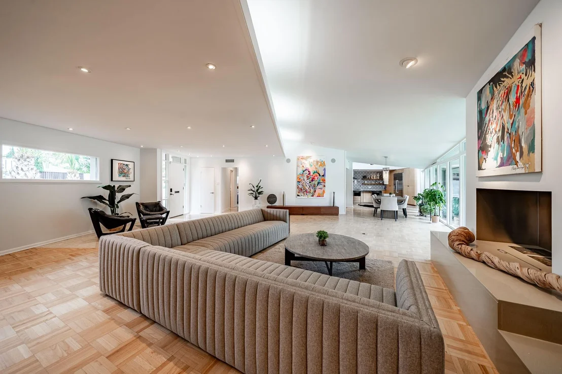 Photo of 741 Rivercrest Drive