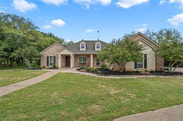 Photo of 130 Winding Trail