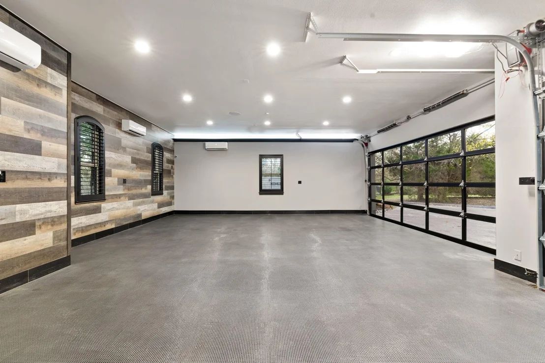 Photo of 2656 Twelve Oaks Lane