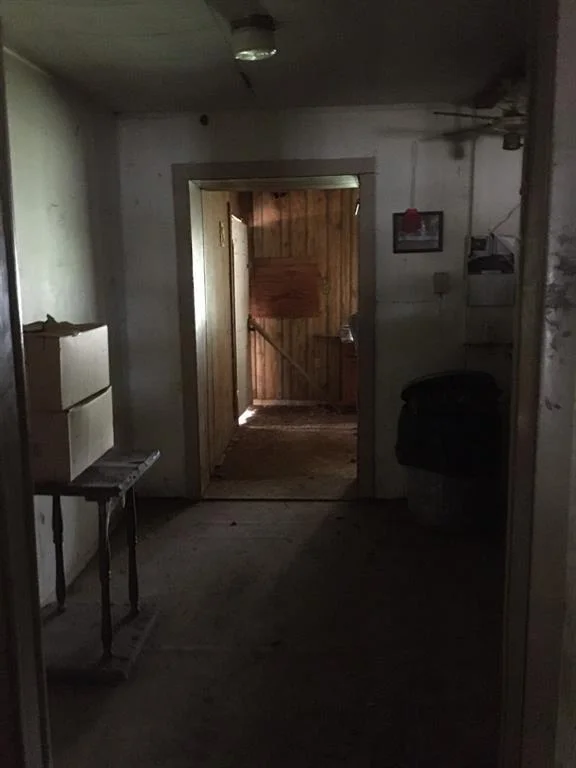 Photo of 705 W 6th Street