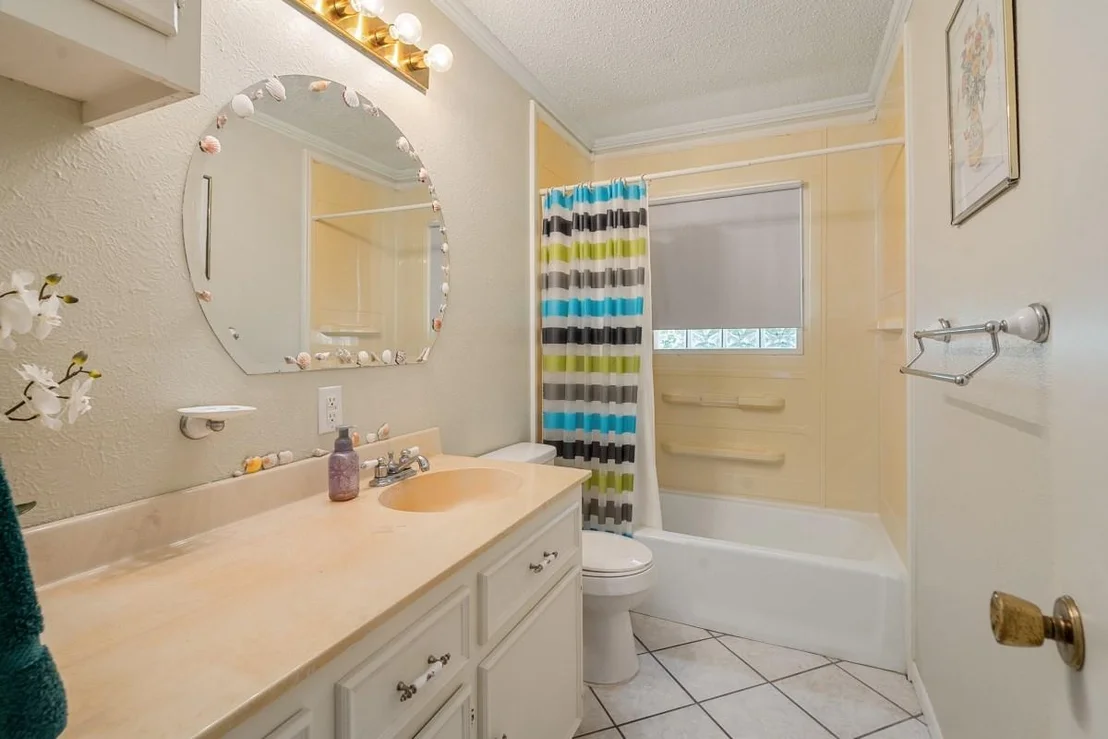 Photo of 100 W Oak Acres Drive