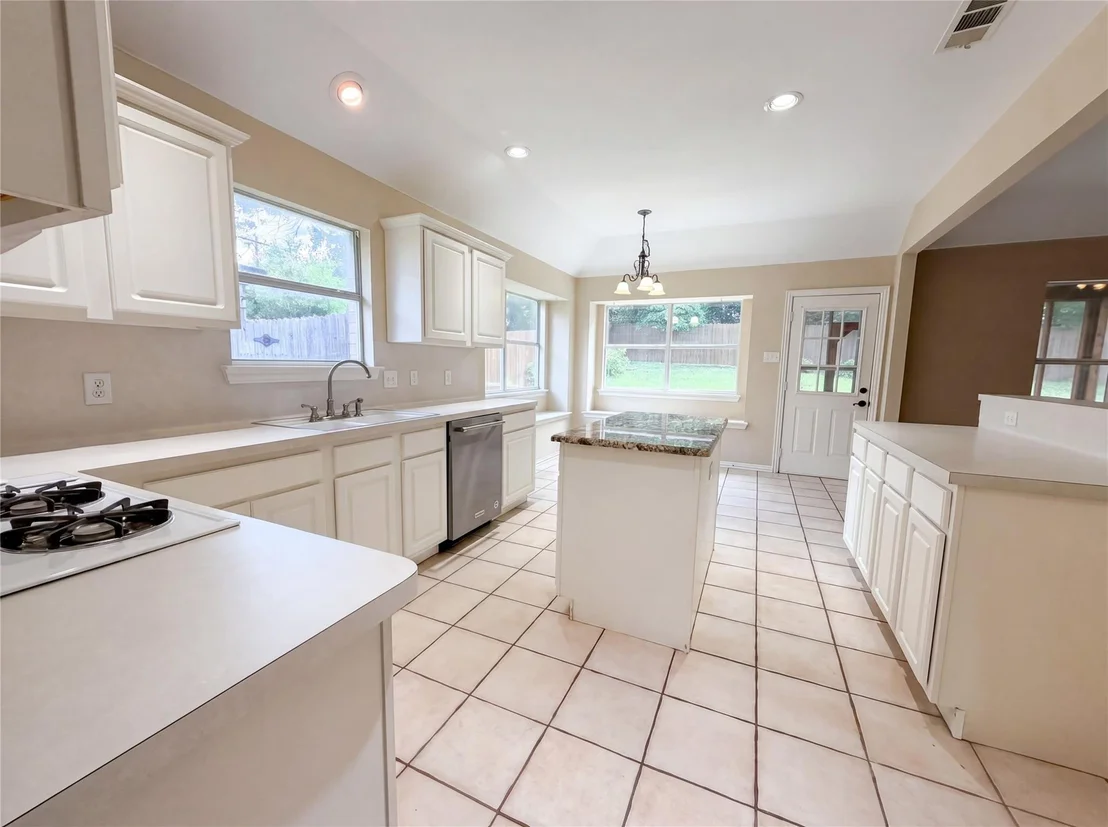 Photo of 525 Hidden Oak Lane