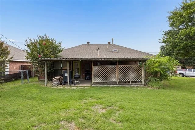 Photo of 301 Southlake Drive