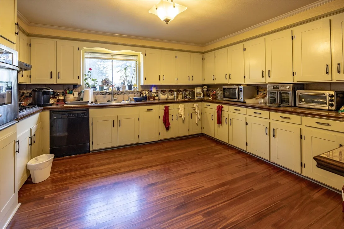 Photo of 973 County Road 2572