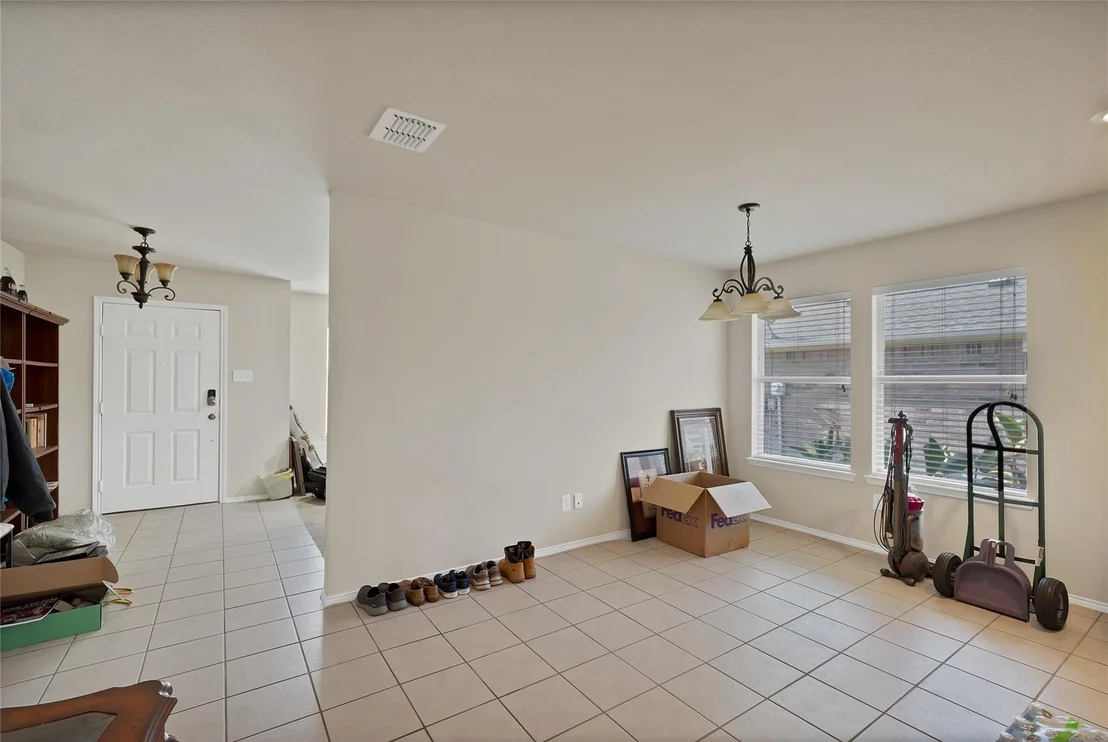 Photo of 112 Blackforest Road