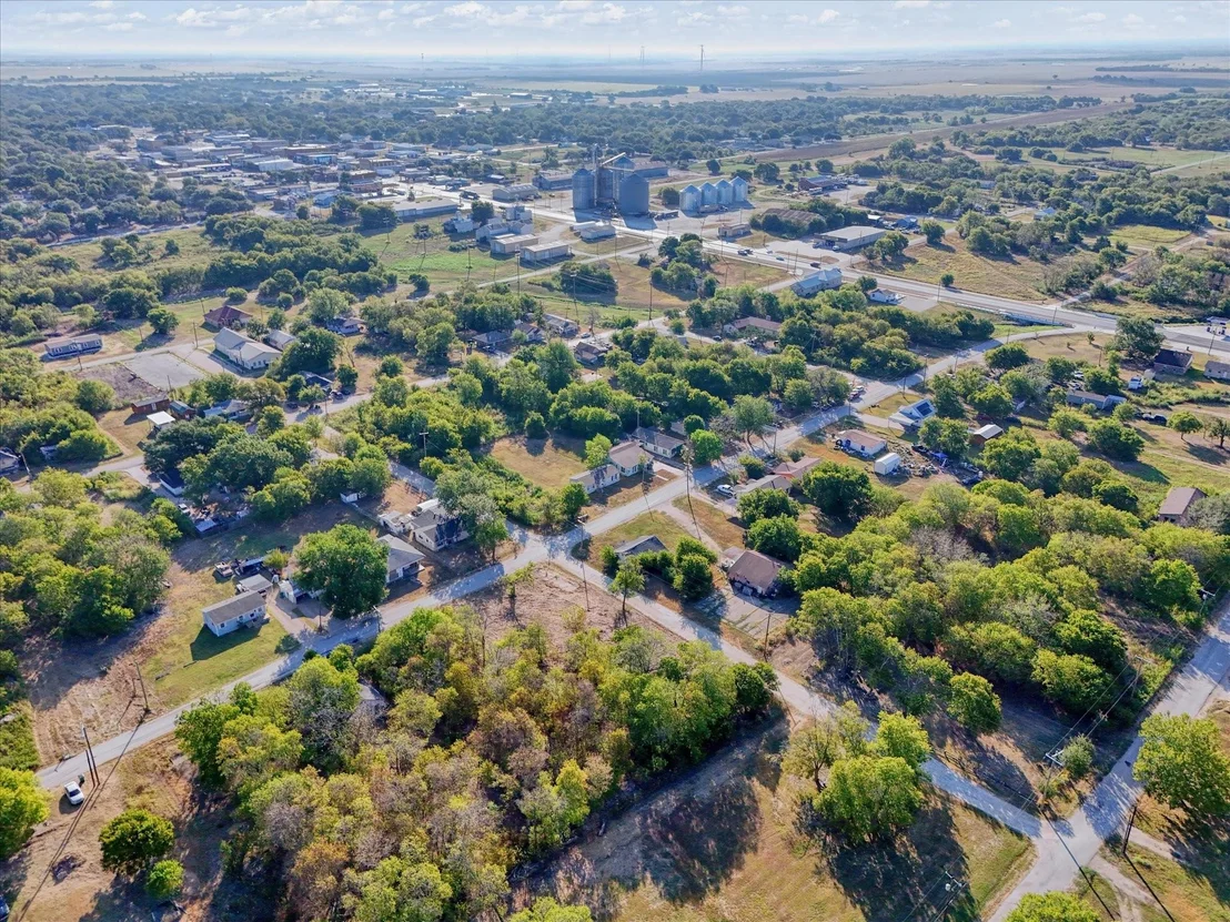 Photo of 301 N Waco Street