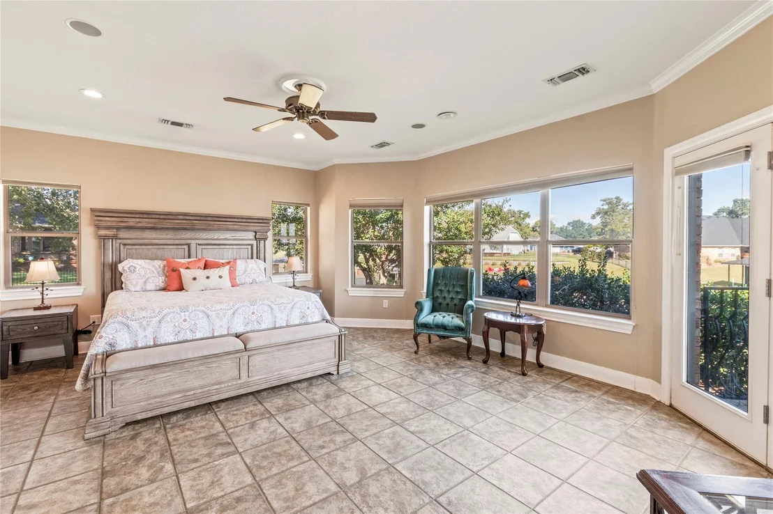 Photo of 180 Surls Drive