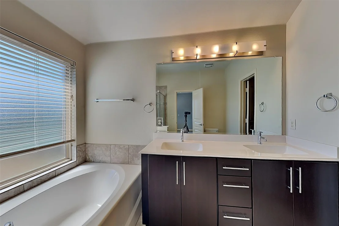 Photo of 2112 Danibelle Drive