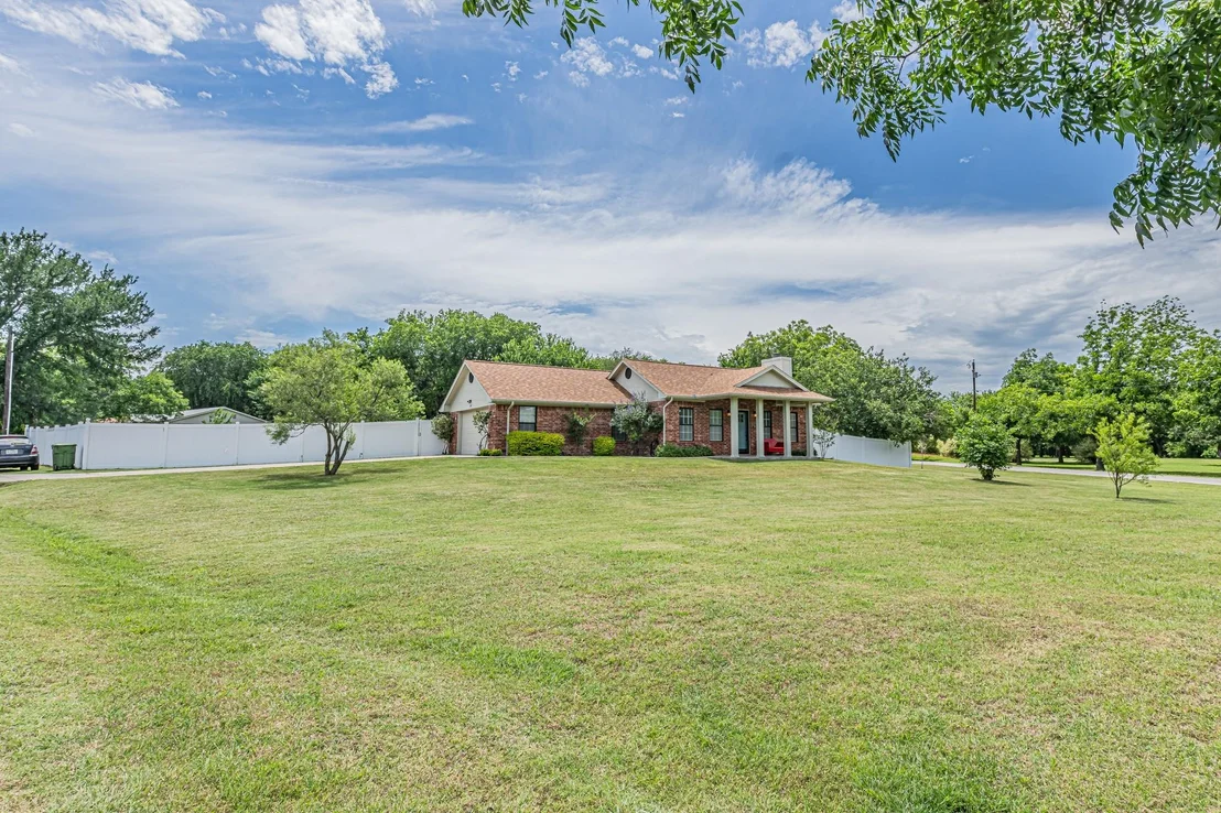 Photo of 204 S Spring Branch Trail