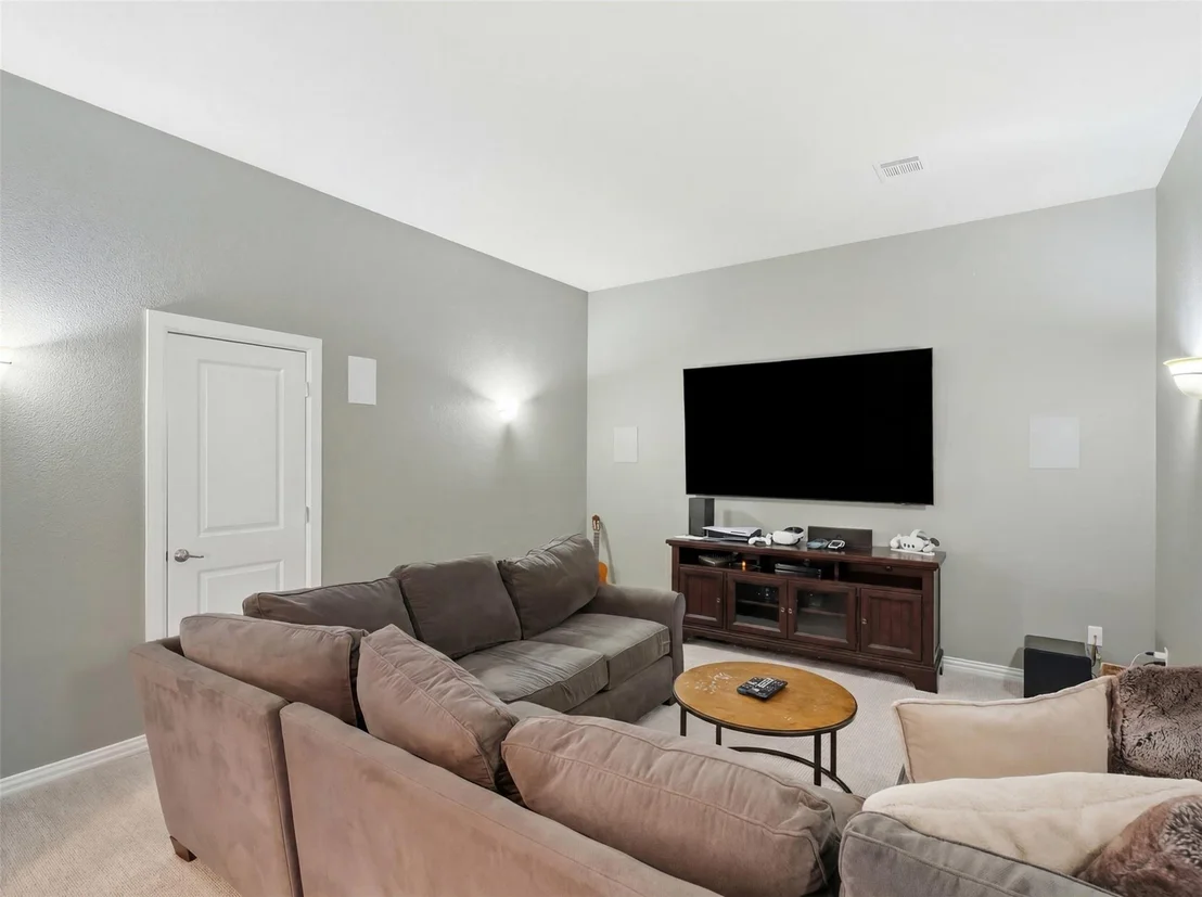 Photo of 1221 Falcon Drive