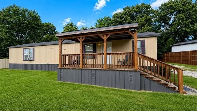 Photo of 741 Waterfront Row