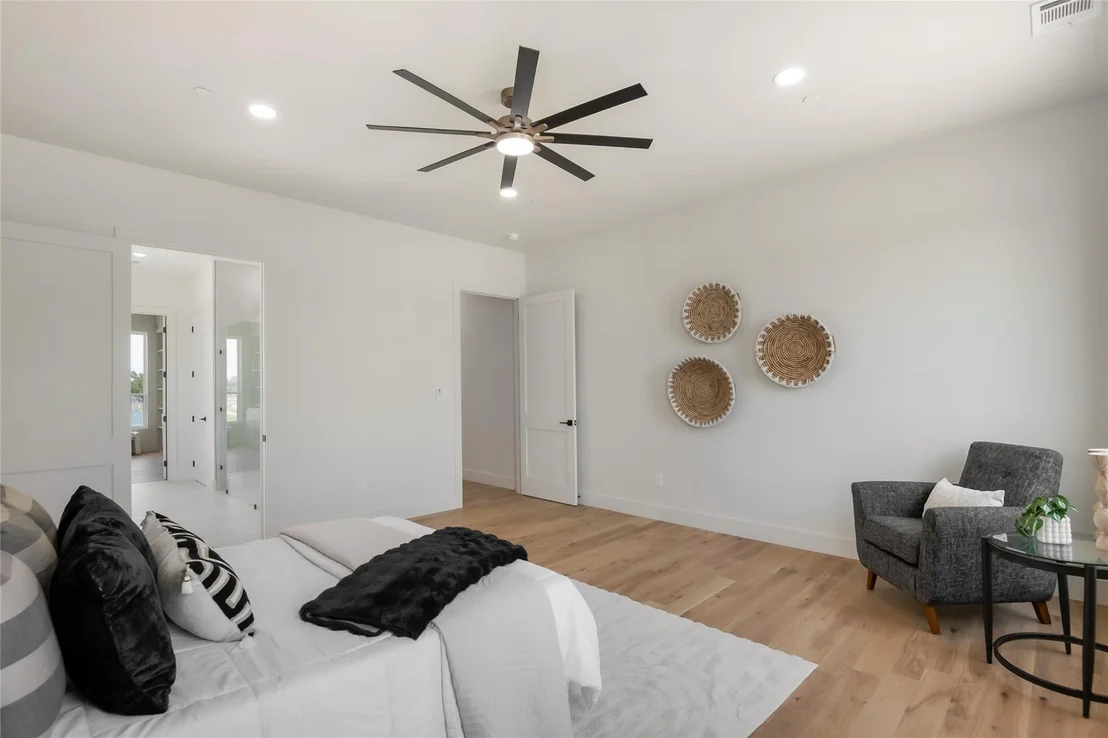 Photo of 349 Valley Trail