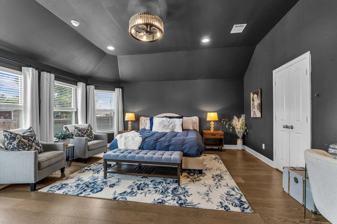 Photo of 1317 Ridgeview Drive