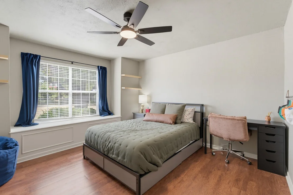 Photo of 1361 Larned Lane