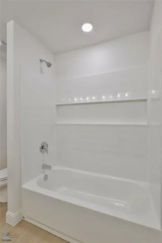 Photo of 2565 Bel Air