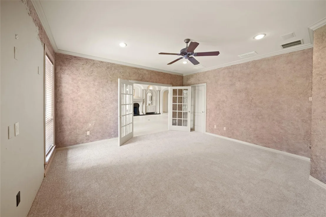 Photo of 7402 Hollytree Drive