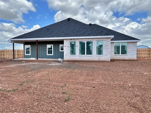 Photo of 140 Logan