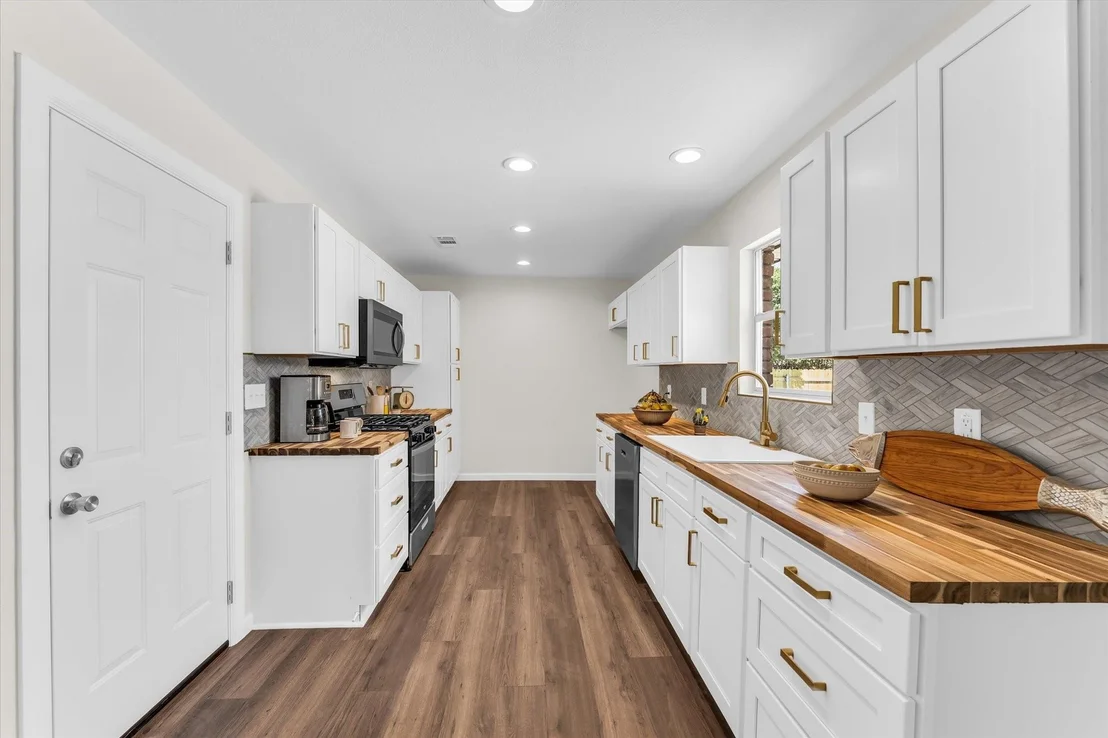 Photo of 1025 N 59th Street
