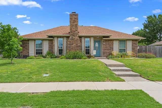 Photo of 328 Pinyon Lane