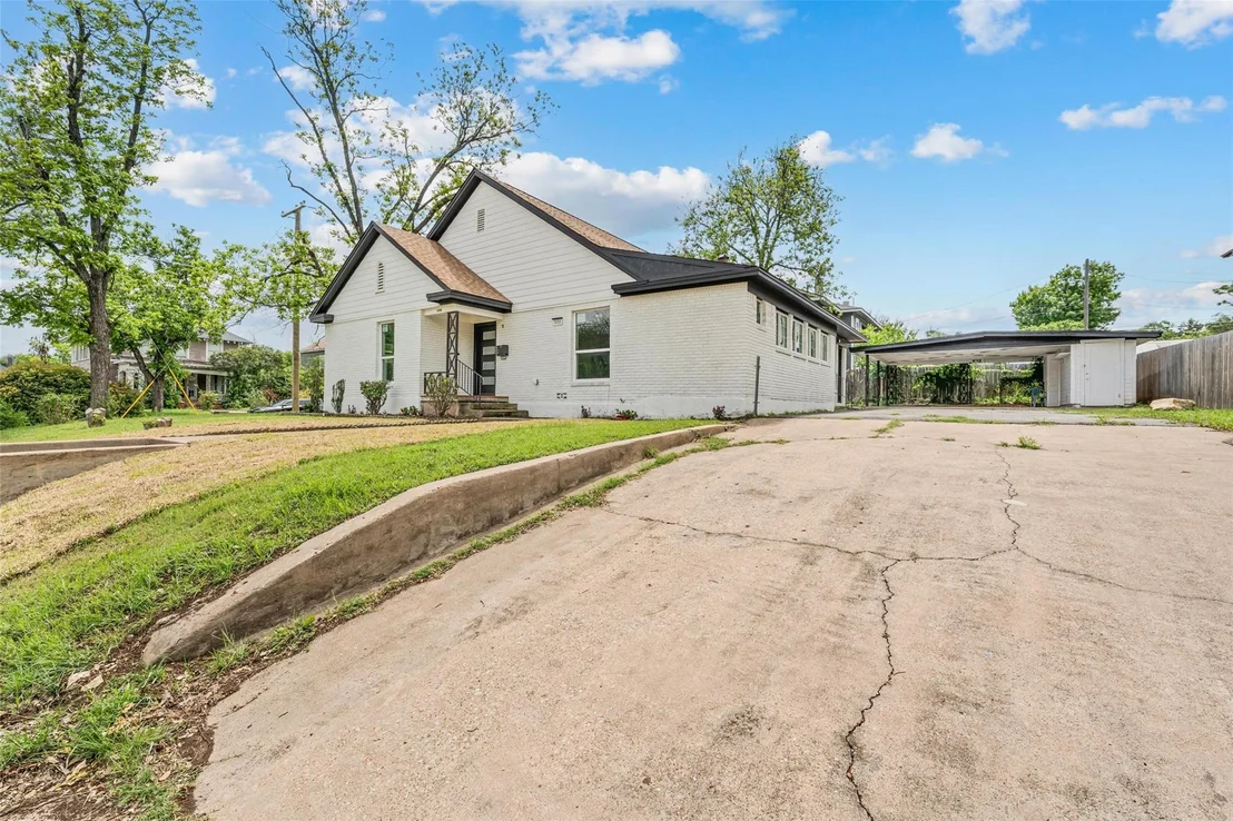 Photo of 900 N 22nd Street