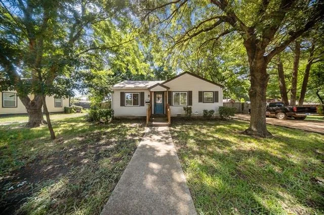 Photo of 1116 Edgefield Drive