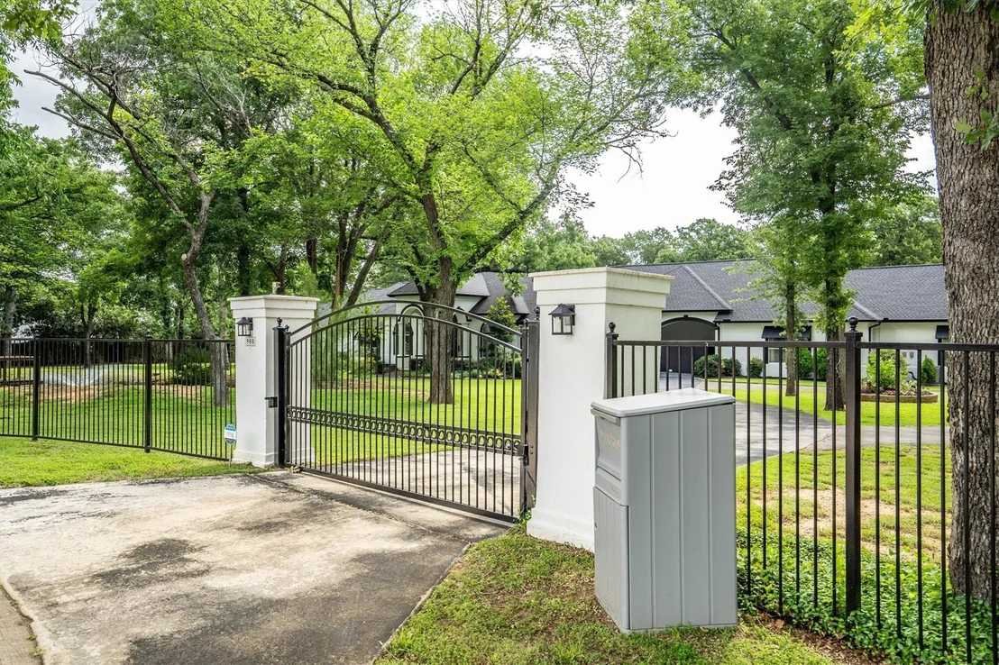 Photo of 980 Ranch Road