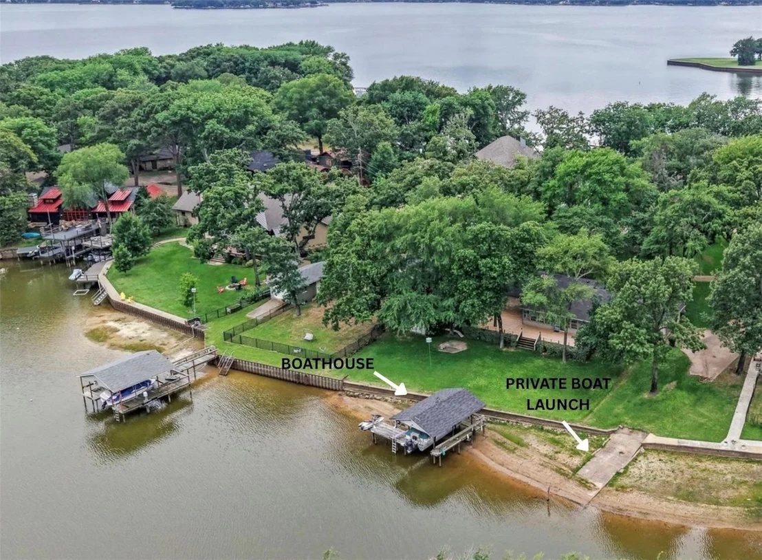 Photo of 111 Deer Island Road