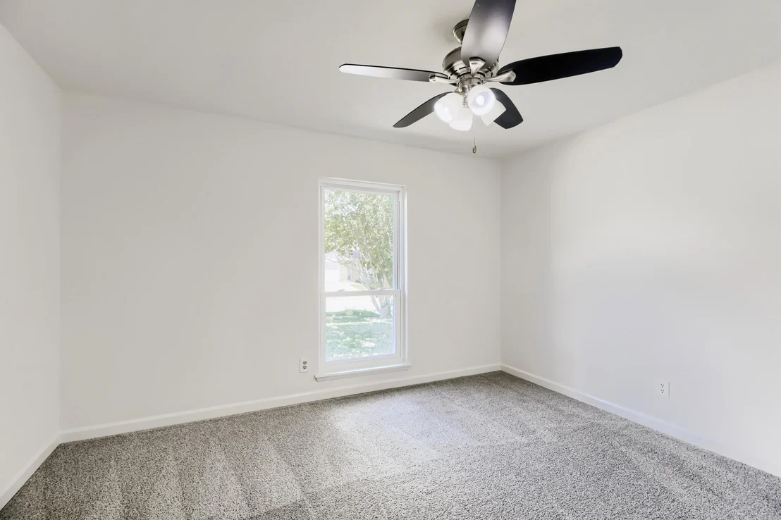 Photo of 804 Netherland Drive