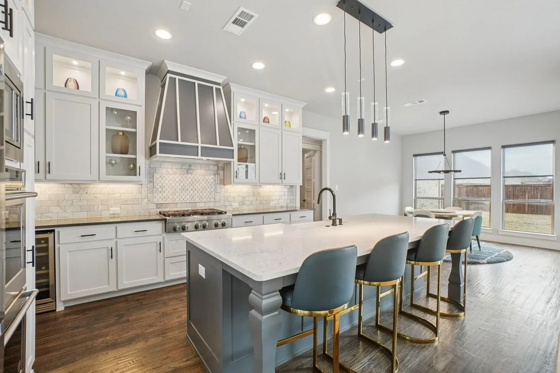 Photo of 4101 Parkview Boulevard