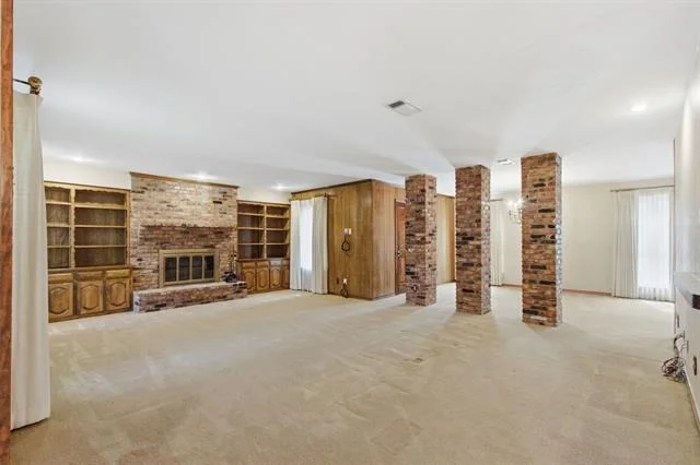 Photo of 1218 Stratford Drive