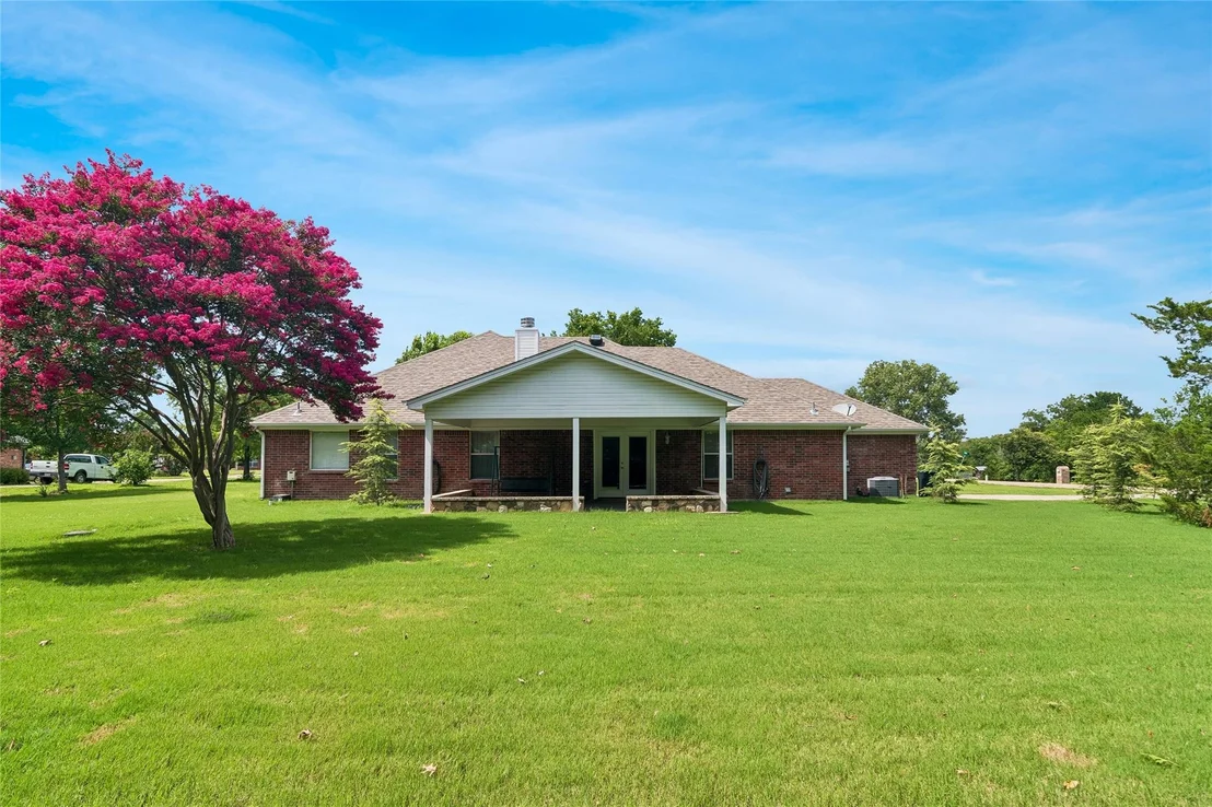 Photo of 855 Cross Timbers Drive