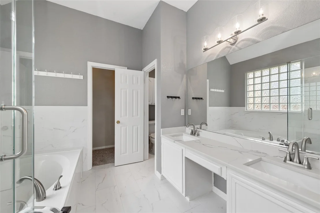 Photo of 937 Parker Drive