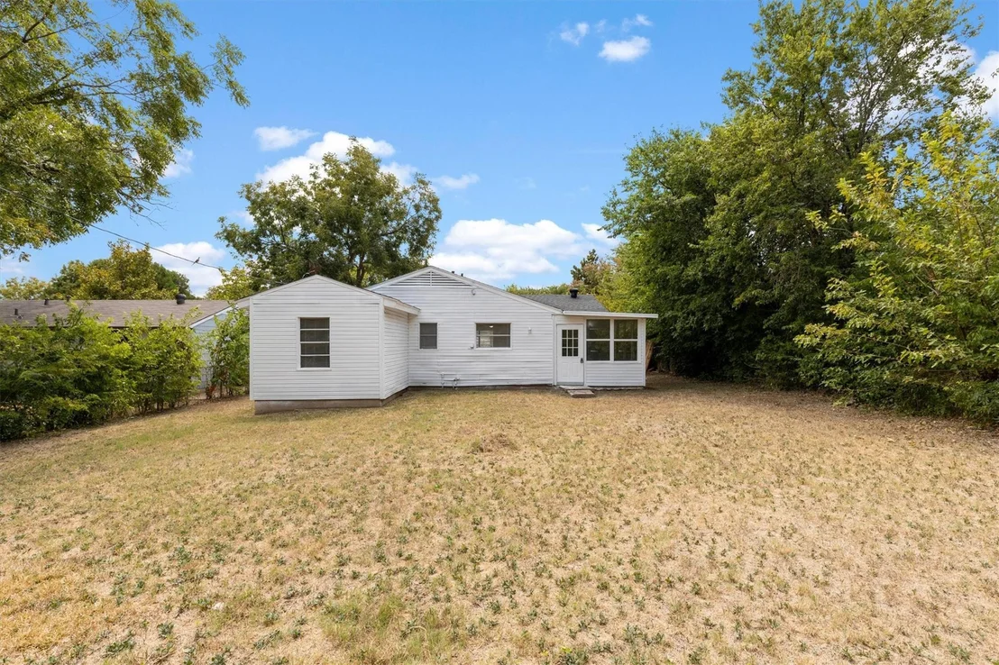 Photo of 3835 Lovingood Drive